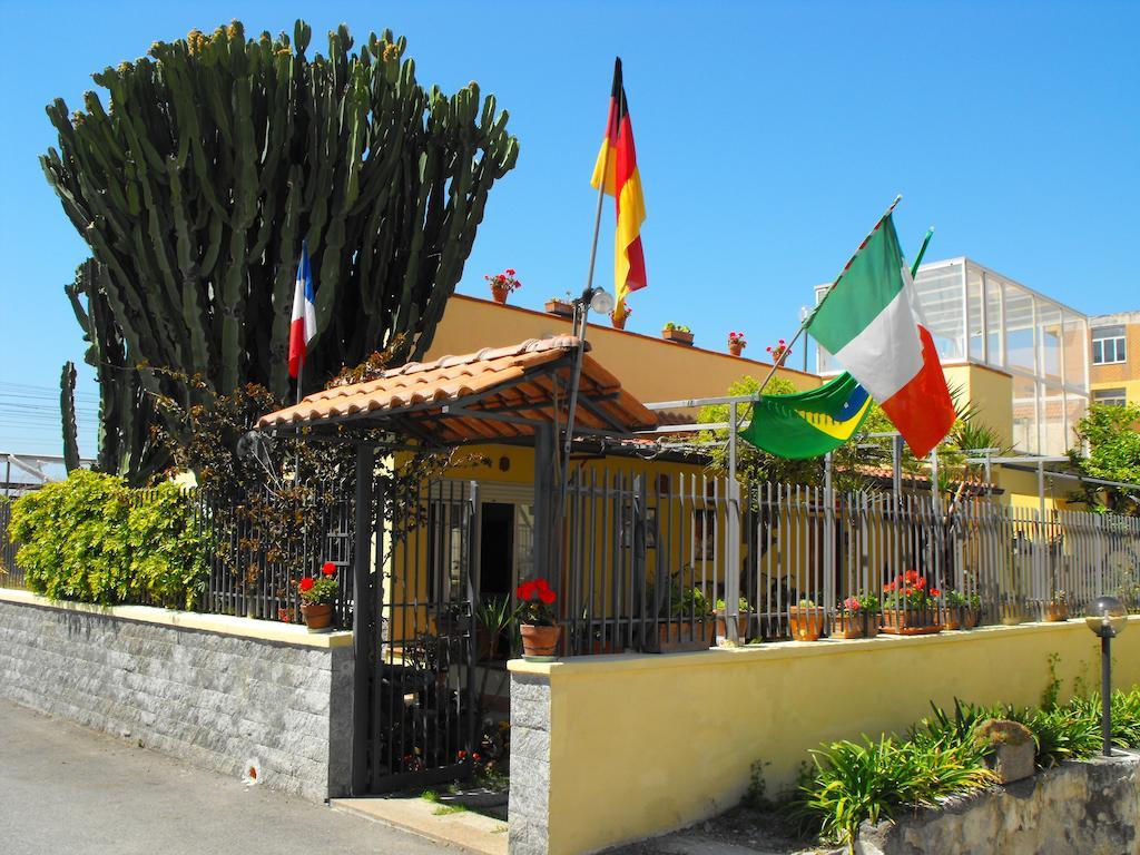 Domus Felix Bed & Breakfast Ercolano Exterior photo