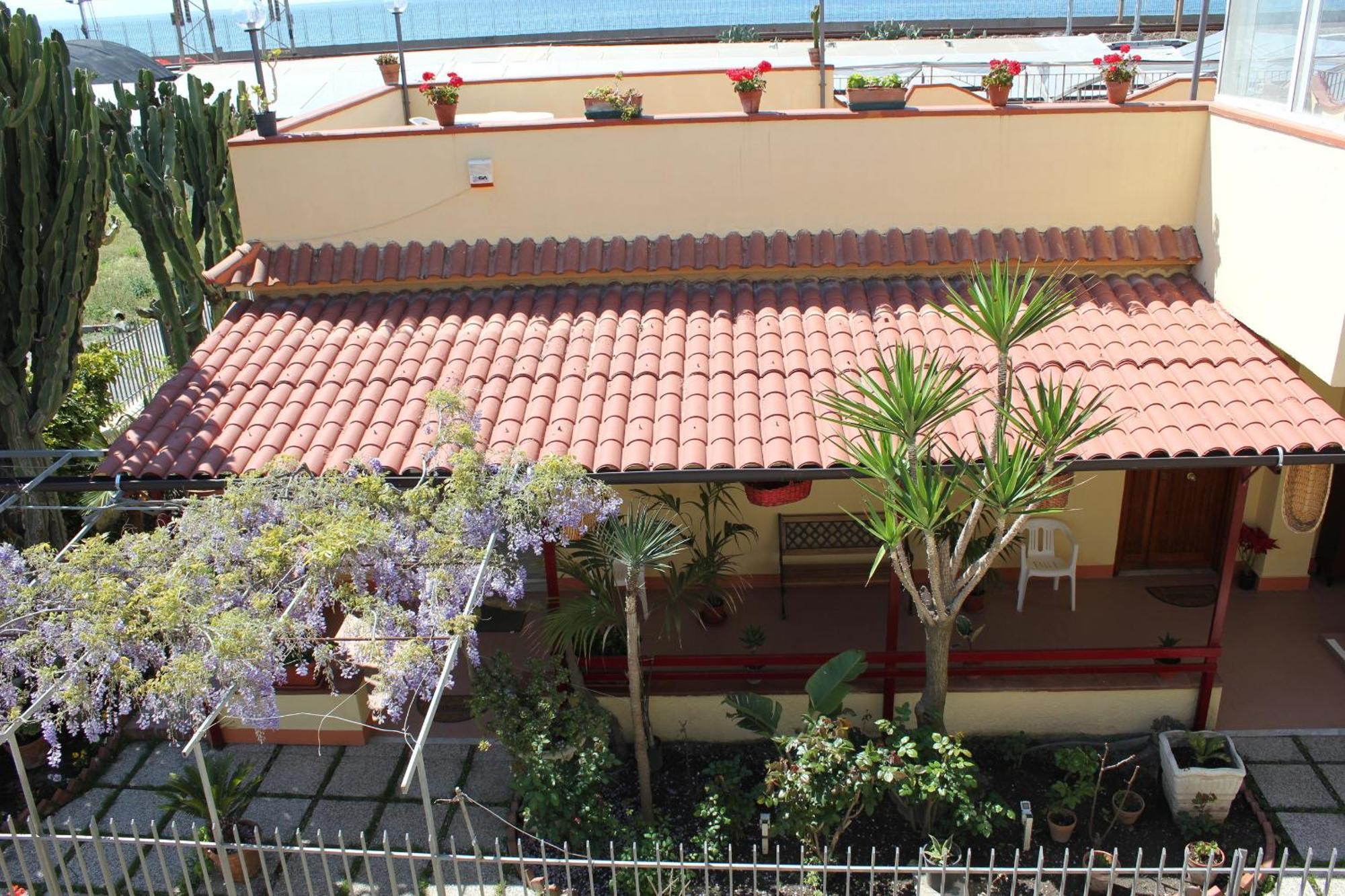 Domus Felix Bed & Breakfast Ercolano Exterior photo