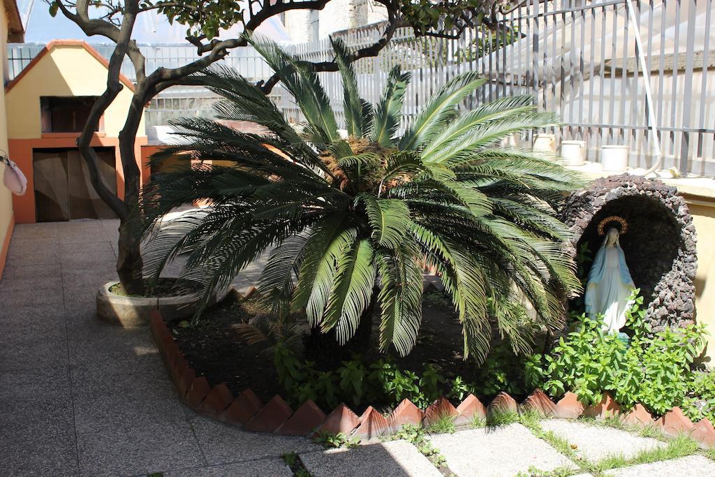 Domus Felix Bed & Breakfast Ercolano Exterior photo